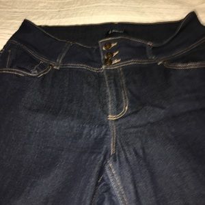 High rise stretchy skinny jeans